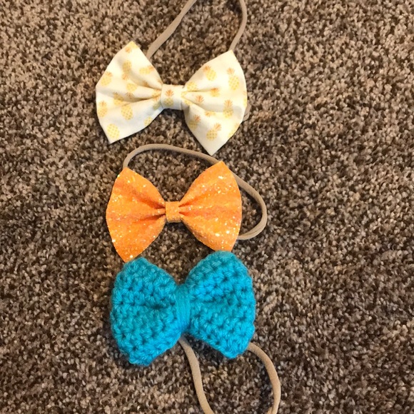 Other - Little girl bows on nude nylon